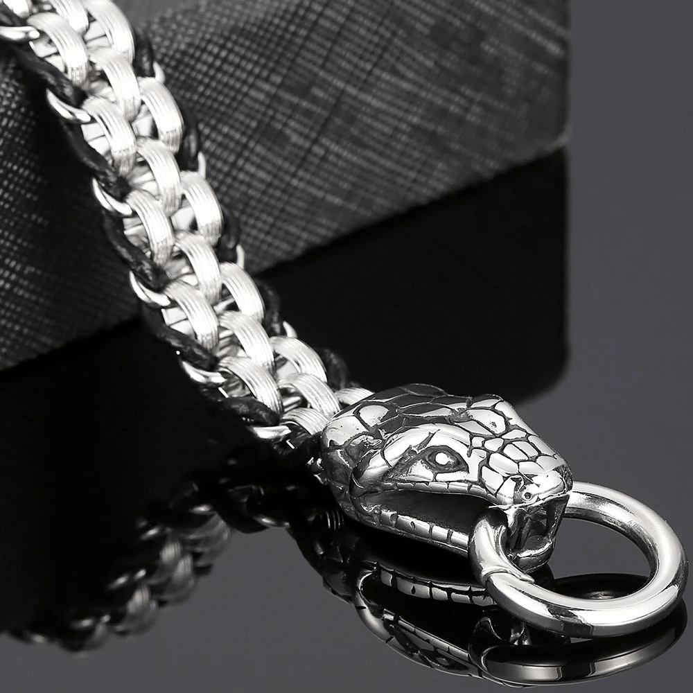 WorldNorse Geflochtenes Lederarmband mit Schlangenkopfschnalle