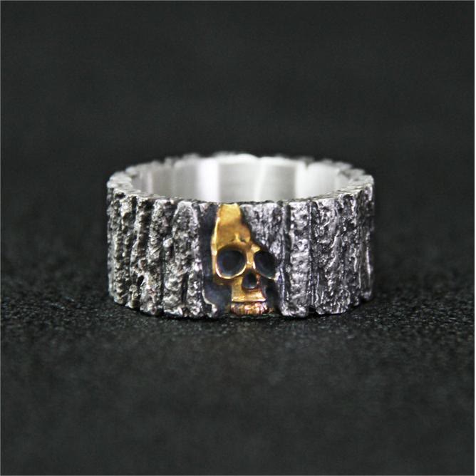 WorldNorse Unsterblichkeits-Totenkopf-Ring mit Gravur