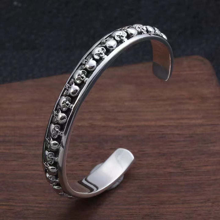 WorldNorse Totenkopf-Armband, dunkles Gothic-Armband