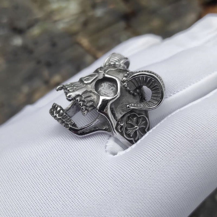 WorldNorse Occult Ziegenhorn Vampir Totenkopf Ring