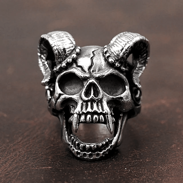 WorldNorse Occult Ziegenhorn Vampir Totenkopf Ring