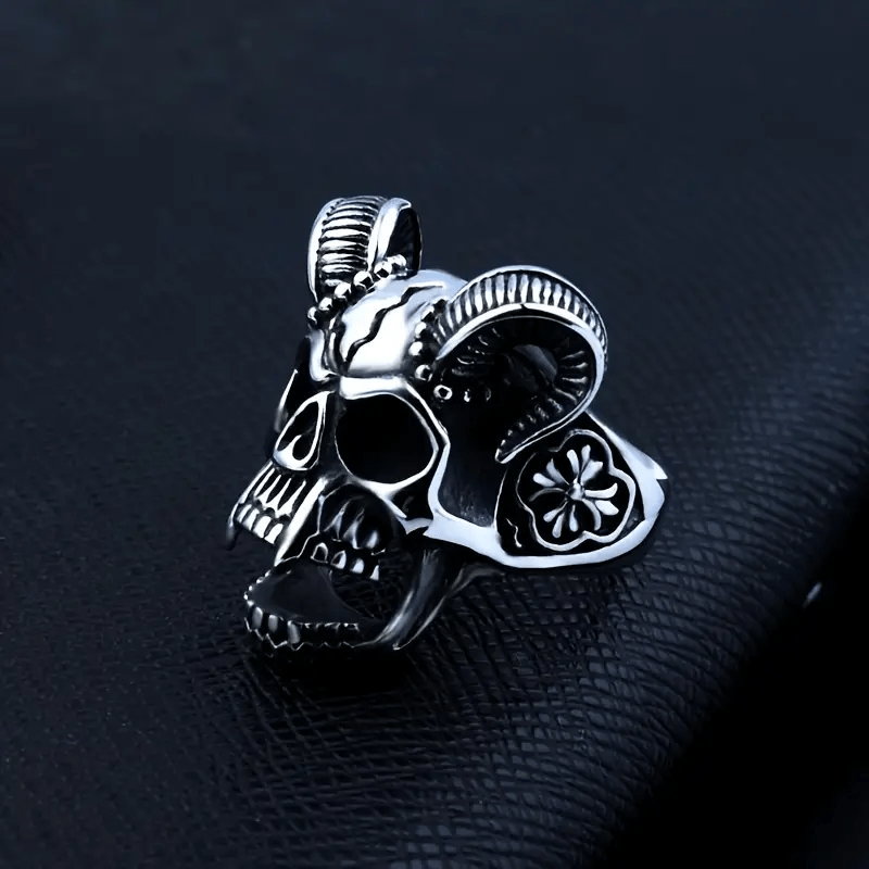 WorldNorse Occult Ziegenhorn Vampir Totenkopf Ring