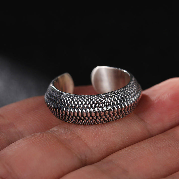 Offener Ring mit nordischem Drachenschuppen