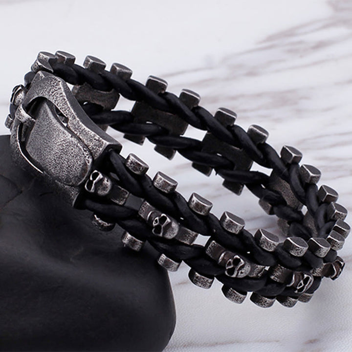 WorldNorse Totenkopf Schwarzes Lederseilarmband