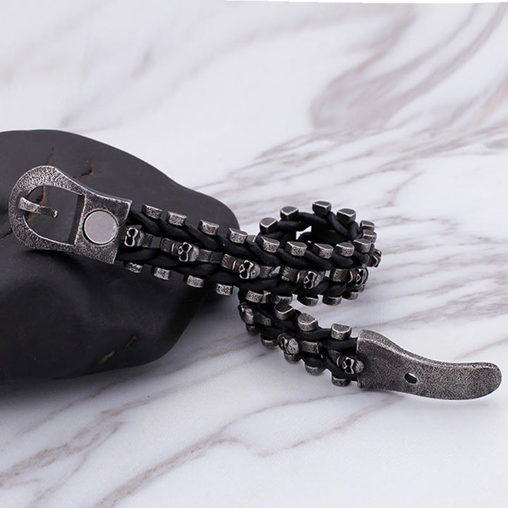 WorldNorse Totenkopf Schwarzes Lederseilarmband