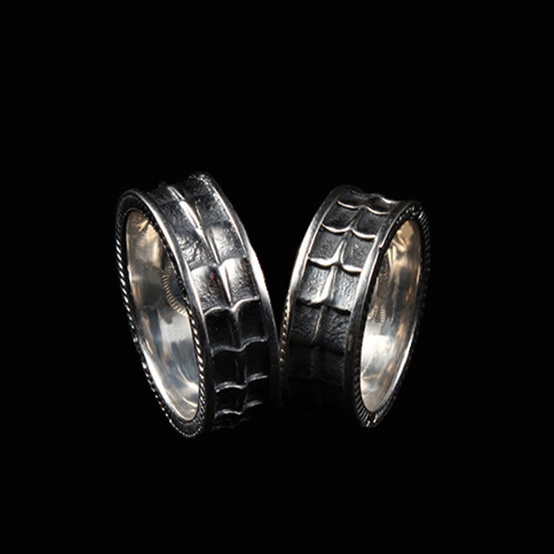 WorldNorse – Ring mit Retro-Schuppenstruktur