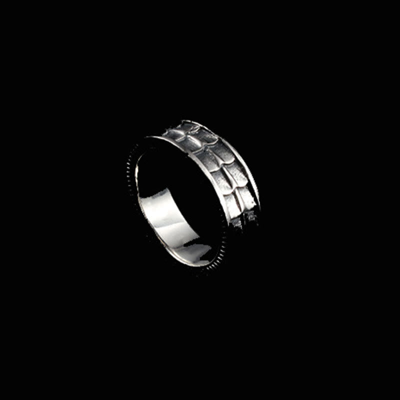 WorldNorse – Ring mit Retro-Schuppenstruktur