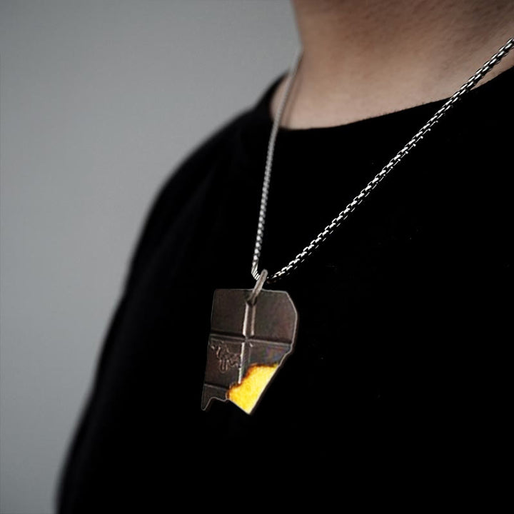 WorldNorse – Halskette mit geometrischem Fragment in Schwarzgold