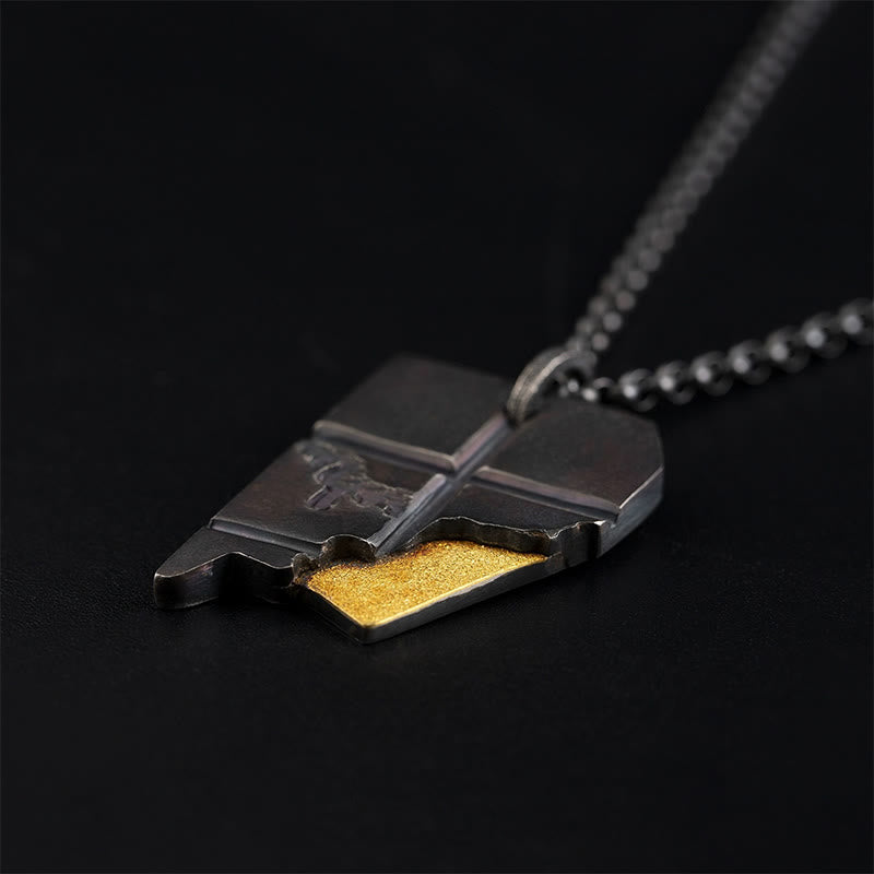 WorldNorse – Halskette mit geometrischem Fragment in Schwarzgold