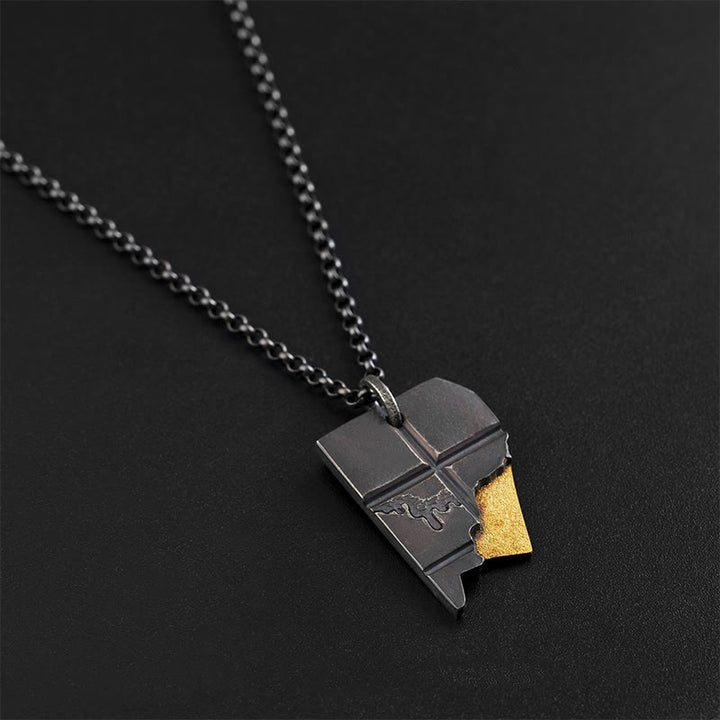 WorldNorse – Halskette mit geometrischem Fragment in Schwarzgold