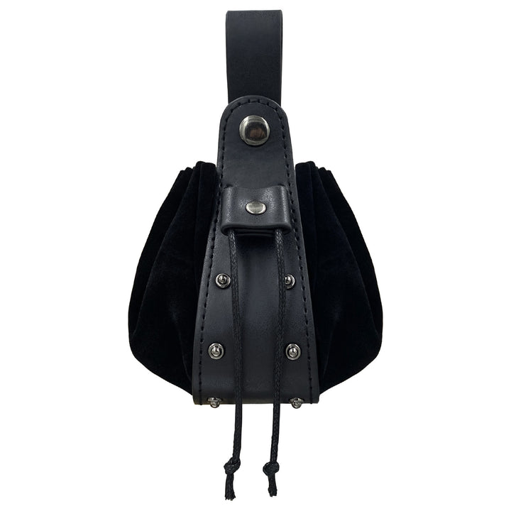 WorldNorse – Gürteltasche aus Leder mit Nietenakzent