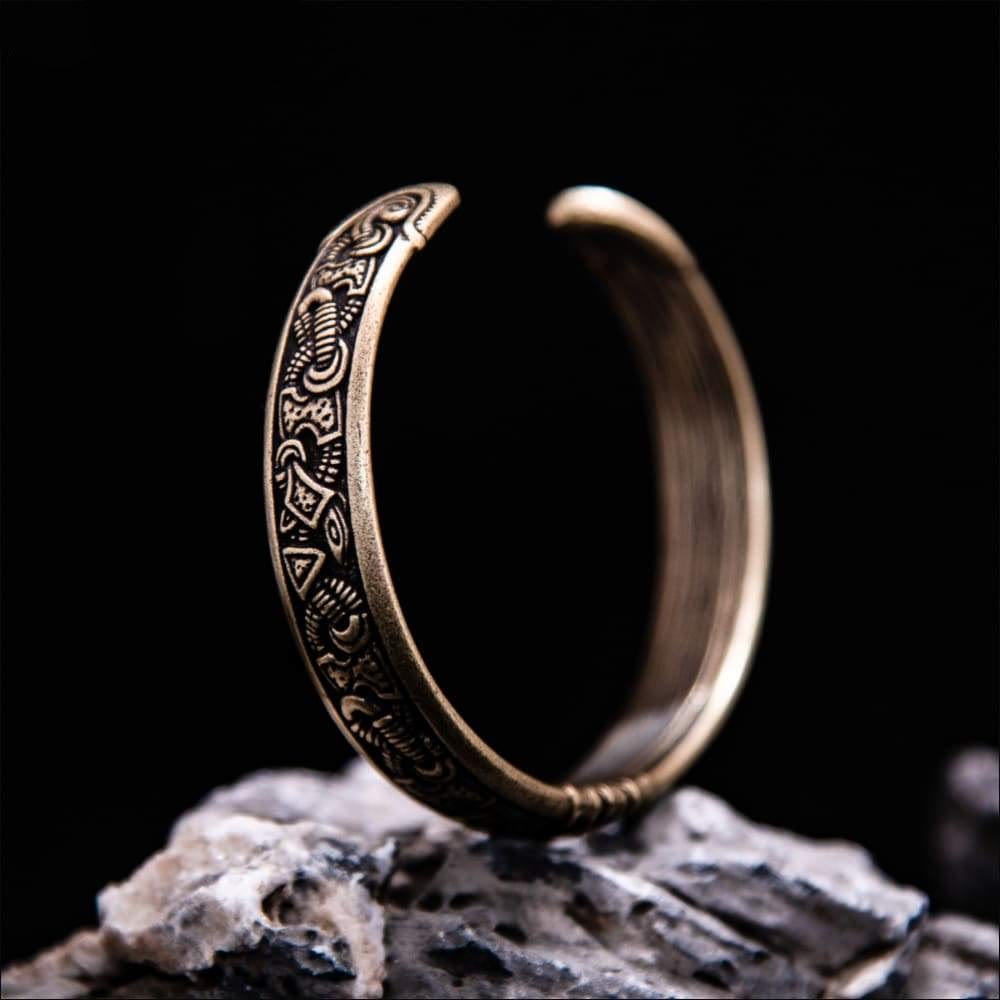WorldNorse Vintage Nordic Jelling Art Armreif