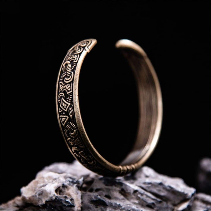 WorldNorse Vintage Nordic Jelling Art Armreif