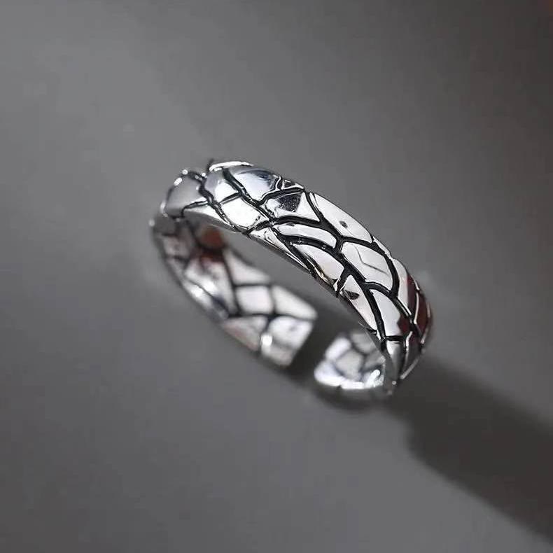 WorldNordischer Ring mit geometrischem Rissglieder-Design