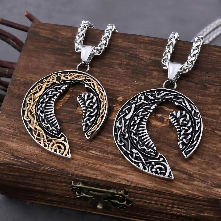 WorldNorse Halskette mit Keltischer Knoten aus Titanstahl mit Odins Raven