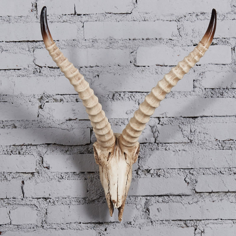 WorldNorse Wandskulptur aus Kunstharz mit Langhorn-Tier