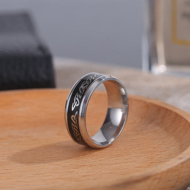 WorldNorse Wikinger- Triquetra -Ring aus Edelstahl