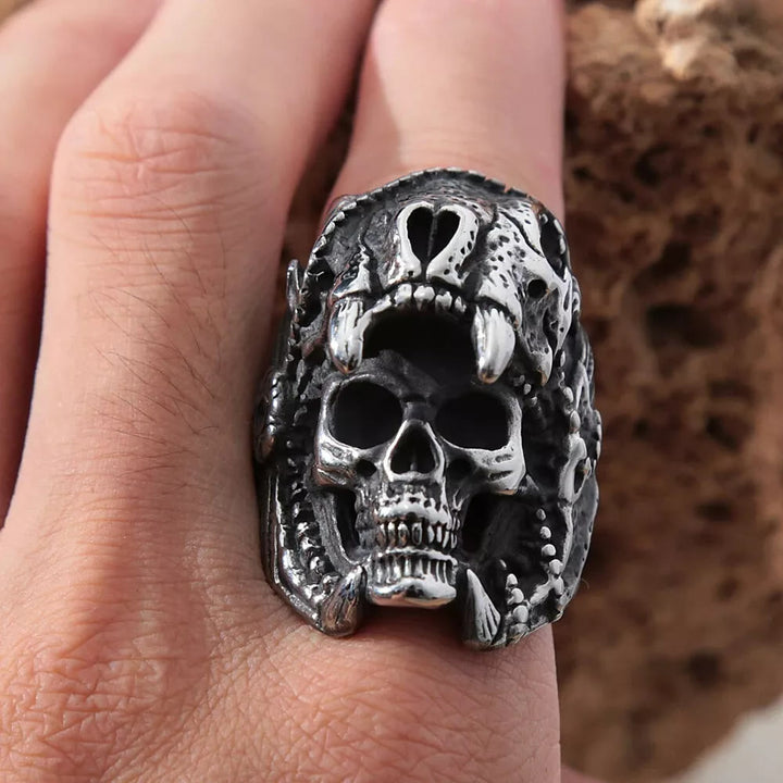 WorldNordischer Totenkopfhelm-Ring aus Edelstahl