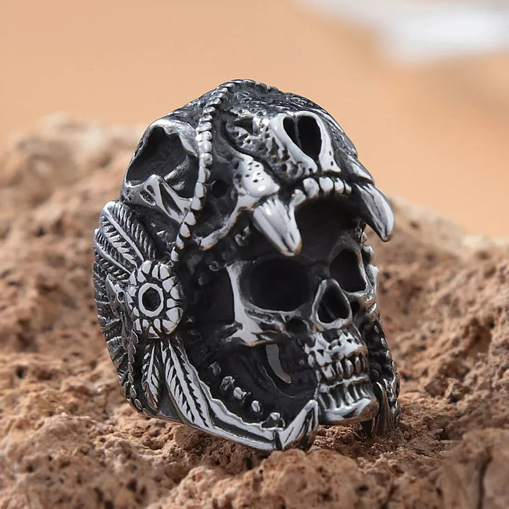 WorldNordischer Totenkopfhelm-Ring aus Edelstahl