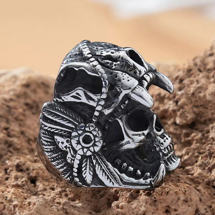 WorldNordischer Totenkopfhelm-Ring aus Edelstahl