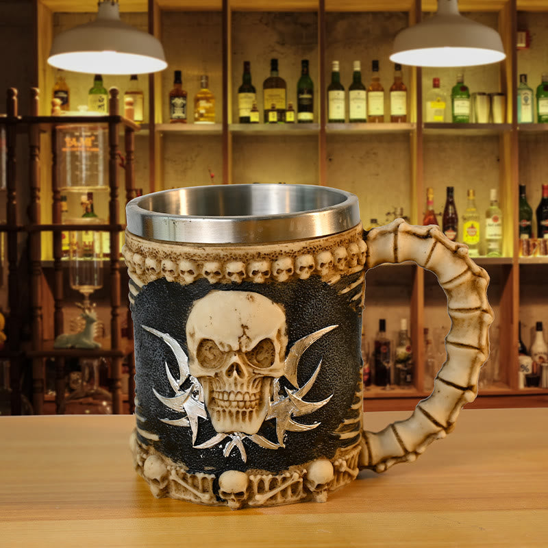 WorldNorse Totenkopfknochen Horn Griff Becher