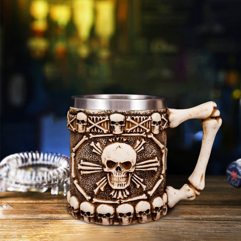 WorldNorse Bierkrug mit Totenkopf-Skelett-Griff