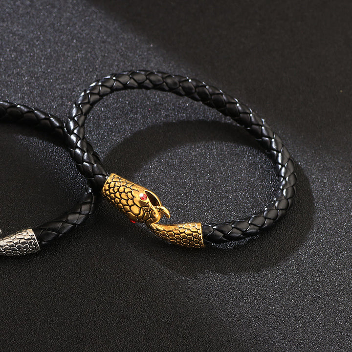 WorldNorse Geflochtenes Lederarmband mit Schlangenkopf und beißendem Schwanz