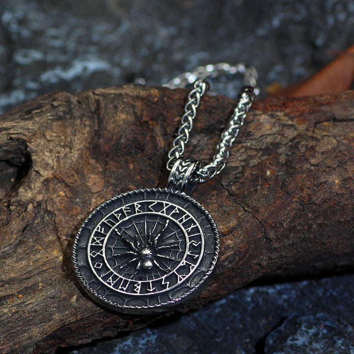 WorldNorse Viking Rune Spinnenhalskette