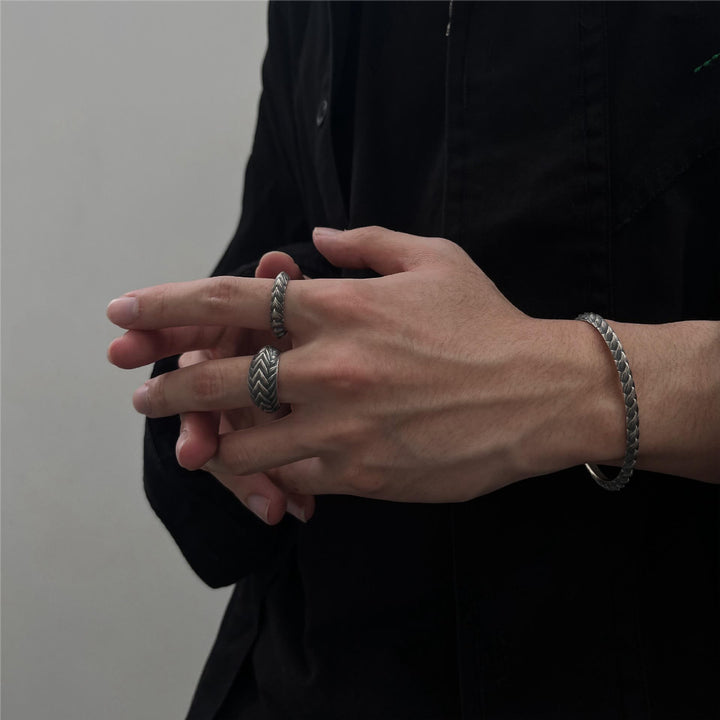 WorldNorse Artisan Guren Lotus Hammer Texturring