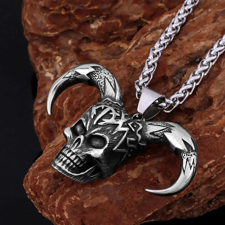 WorldNorse Dämon Totenkopf Horn Halskette