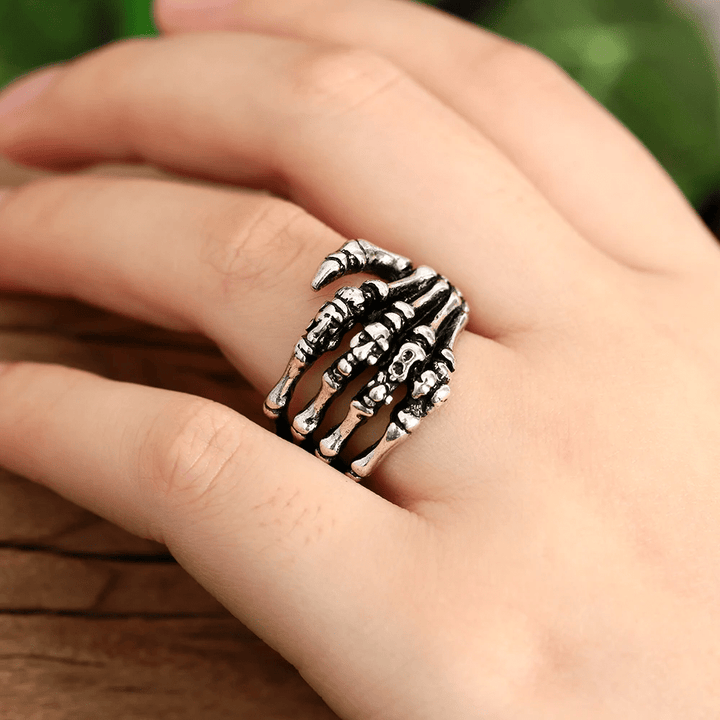 WorldNorse Fingerknochen Totenkopf Totenhand Ring