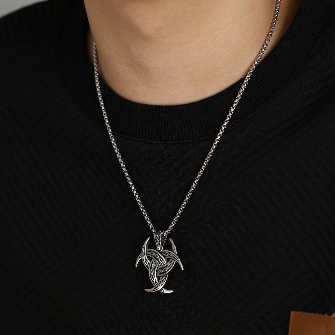 WorldNorse Halskette mit Keltischer Knoten und dreifachem Horn von Odin