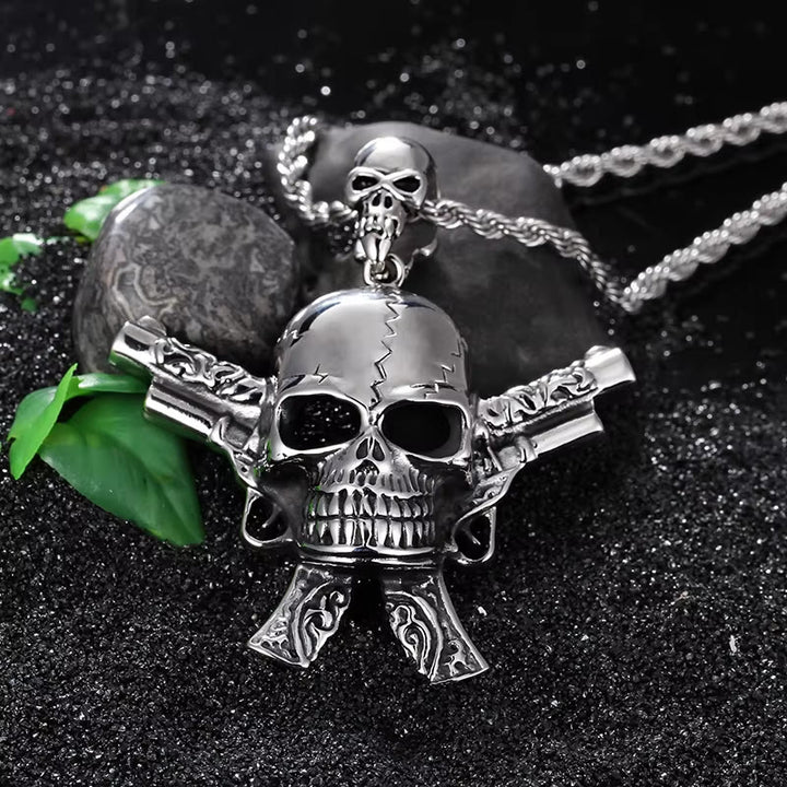 WorldNorse Halskette mit gekreuzten Pistolen und geknacktem Totenkopf