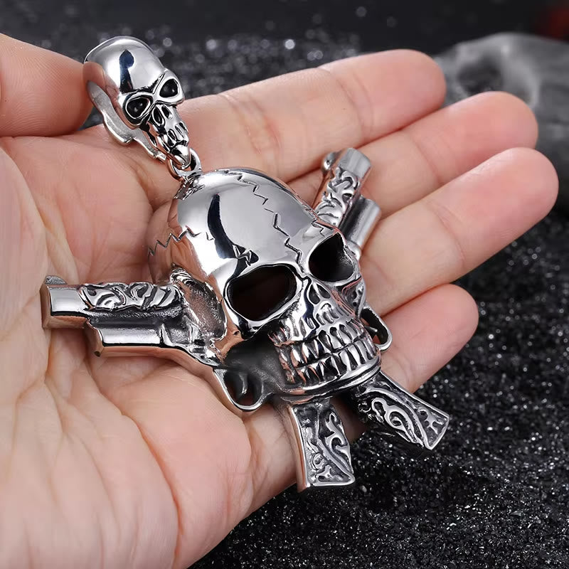 WorldNorse Halskette mit gekreuzten Pistolen und geknacktem Totenkopf