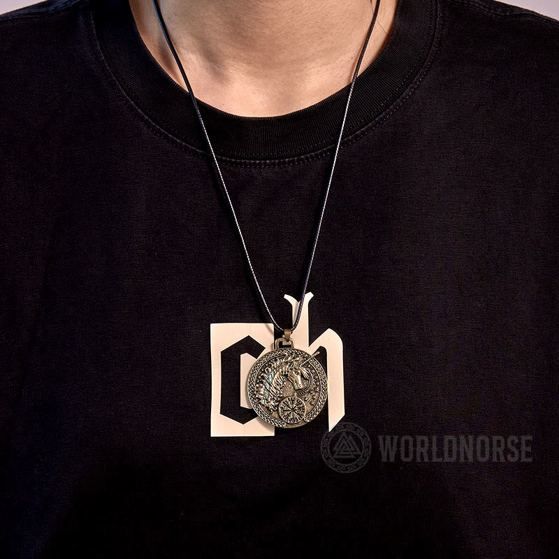 WorldNordische keltische Vegvisir Einhorn-Halskette