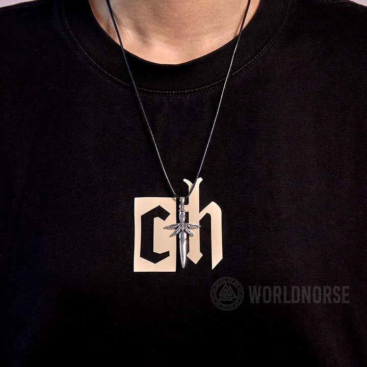 WorldNordische Halskette mit Totenkopf und Libelle