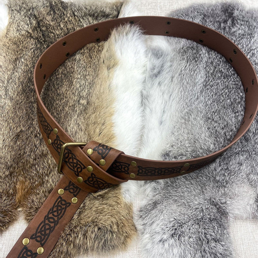 WorldNorse – Geprägter Ledergürtel mit quadratischer Schnalle