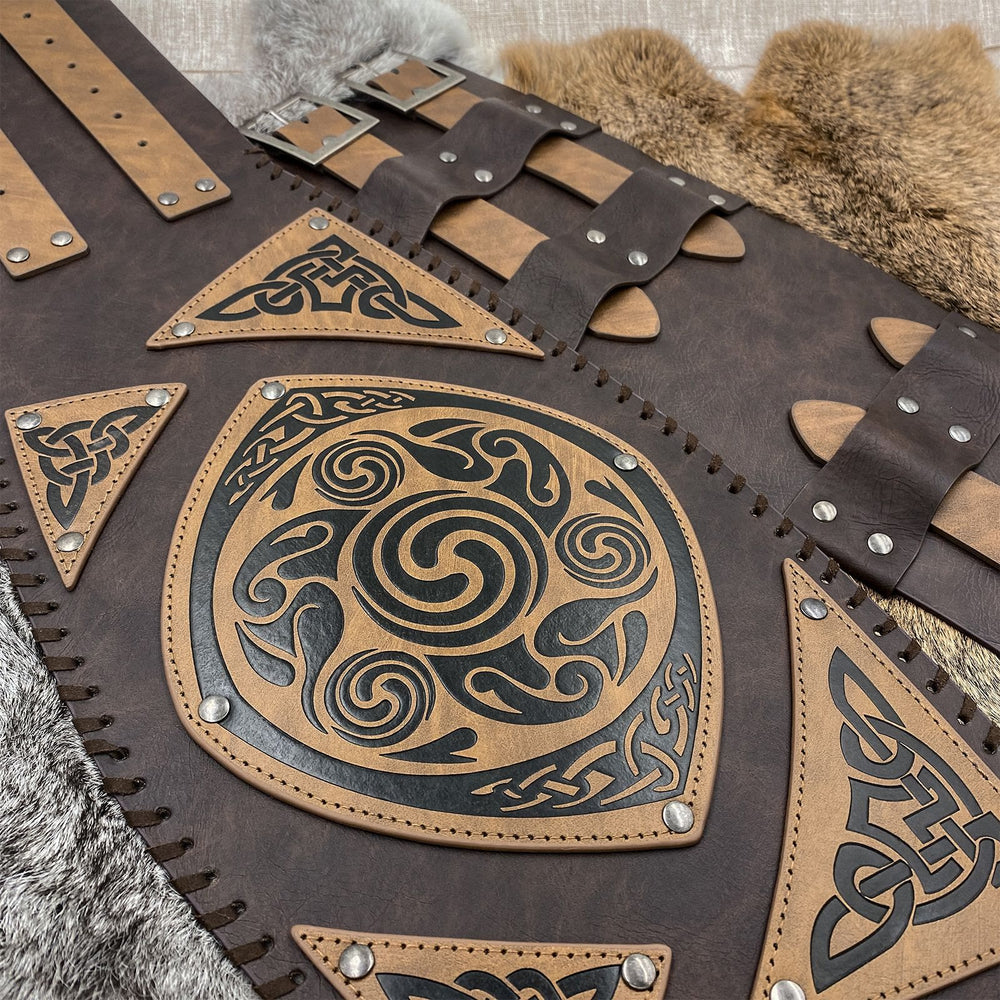 WorldNorse Nordischer Ledergürtel mit Keltischer Knoten - image 1