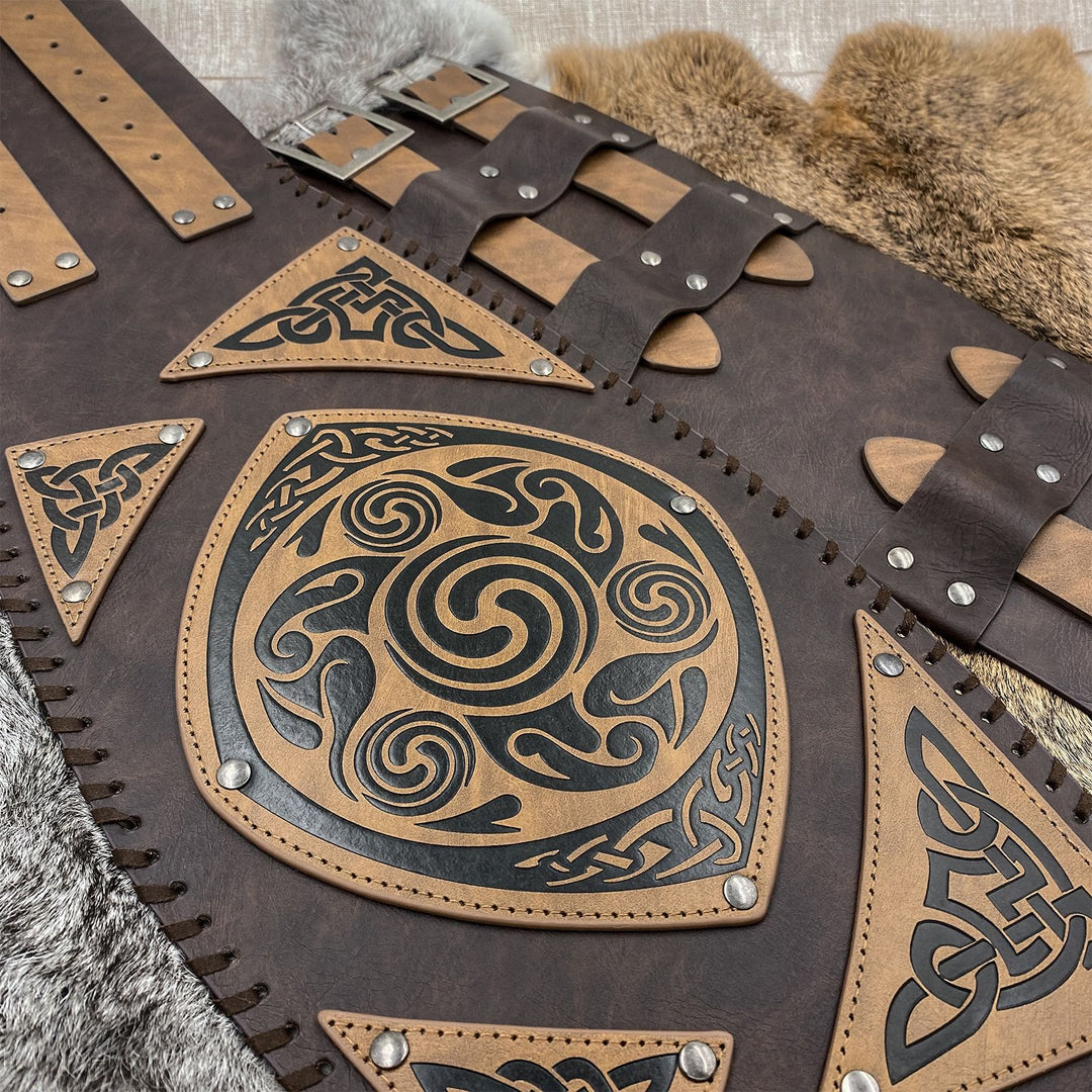 WorldNorse Nordischer Ledergürtel mit Keltischer Knoten - image 1