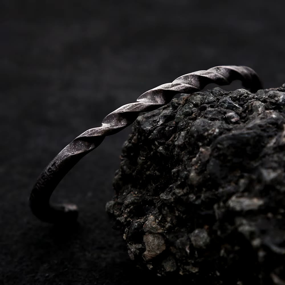 WorldNorse Einseitig gedrehtes Armband