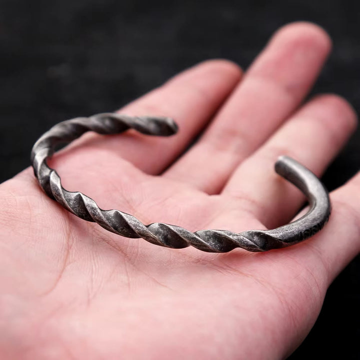 WorldNorse Einseitig gedrehtes Armband