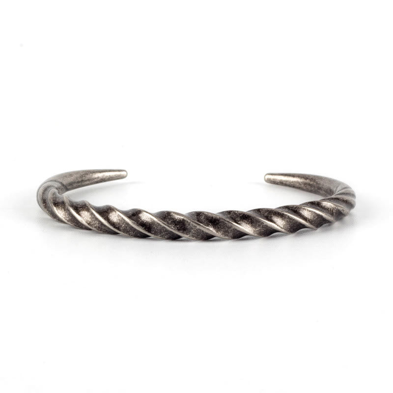 WorldNorse Nordisches Armband aus gedrehtem Horn