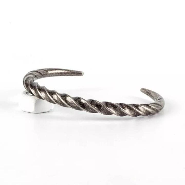 WorldNorse Nordisches Armband aus gedrehtem Horn