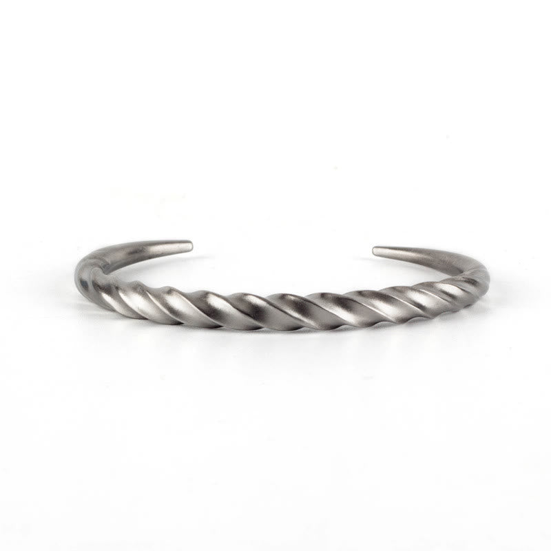 WorldNorse Nordisches Armband aus gedrehtem Horn
