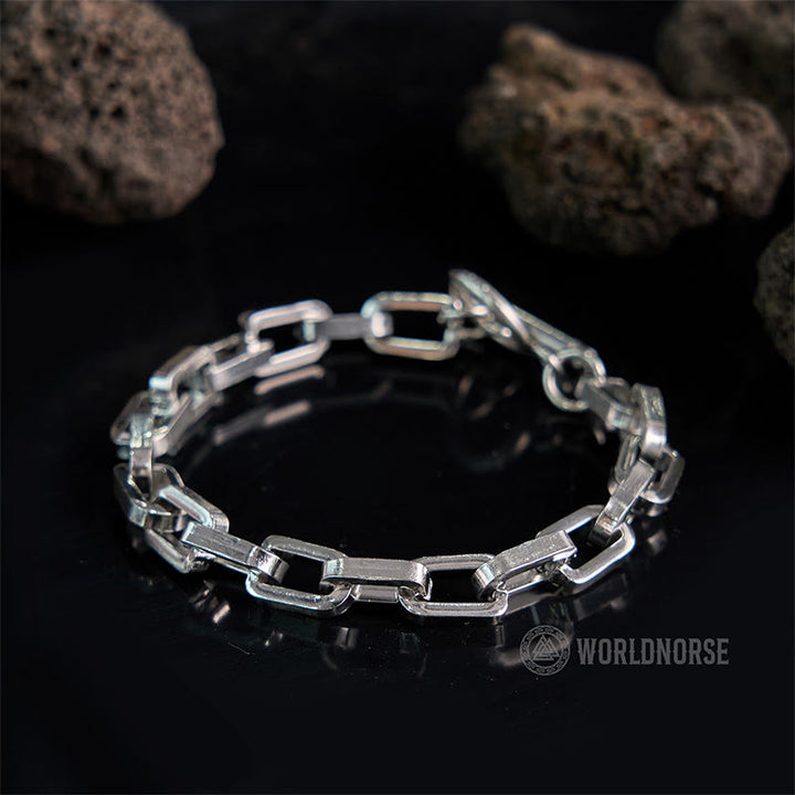 WorldNorse Langes, flaches, quadratisches Armband mit einer Wortschnalle