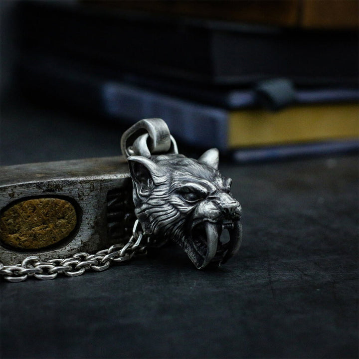 WorldNorse Wilde Säbelzahntiger-Halskette
