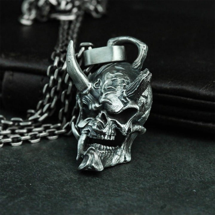WorldNorse Dämonischer gehörnter Totenkopf Halskette
