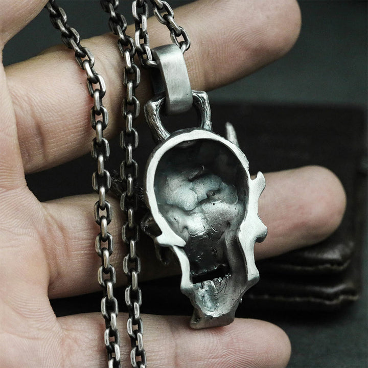 WorldNorse Dämonischer gehörnter Totenkopf Halskette