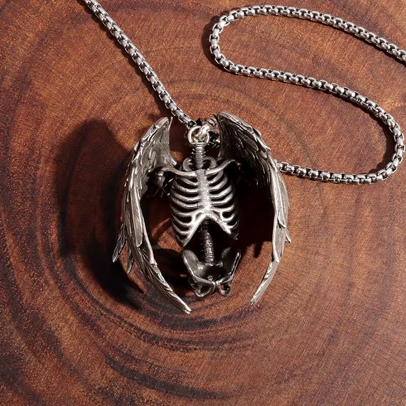 WorldNorse Halbkörper-Skelett-Knochenflügel-Halskette
