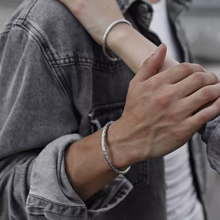 WorldNordisches Hammermuster-Armband